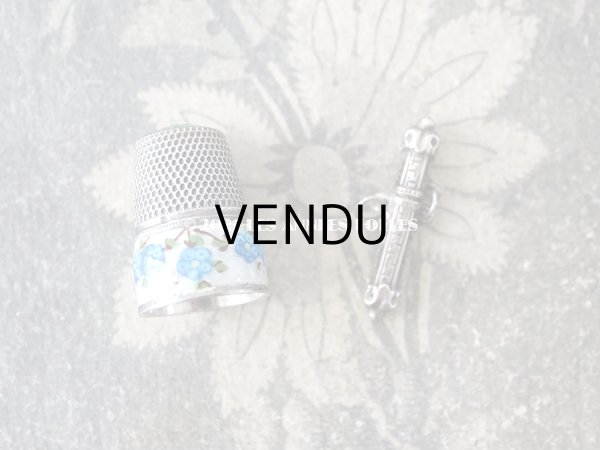 画像8: アンティーク ドール用 シルバー製　とても小さなニードルケース シャトレーヌ用 (8)