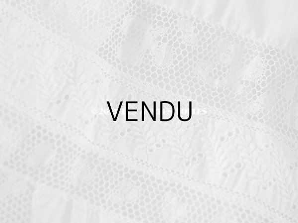 画像11: アンティーク 洗礼式のベビードレス 手刺繍＆手縫い ピンクのリボン付き  (11)