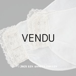画像: ＊蚤の市＊1900年代 アンティーク 付け袖 百合の紋章のホワイトワーク＆ニードルレース＆手編みのヴァランシエンヌレース