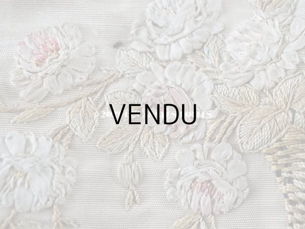 画像10: 【クリスマスセール2021対象外】アンティーク リボン刺繍のパネル 薔薇の花かご　＆　鈴蘭 (10)