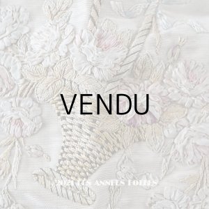 画像: 【クリスマスセール2021対象外】アンティーク リボン刺繍のパネル 薔薇の花かご　＆　鈴蘭