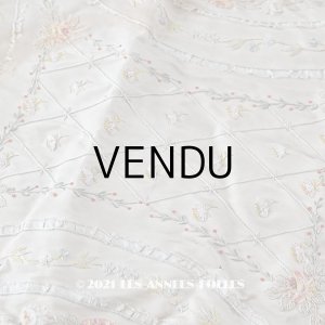 画像: 【クリスマスセール2021対象外】アンティーク リボン刺繍のパネル 薔薇＆勿忘草