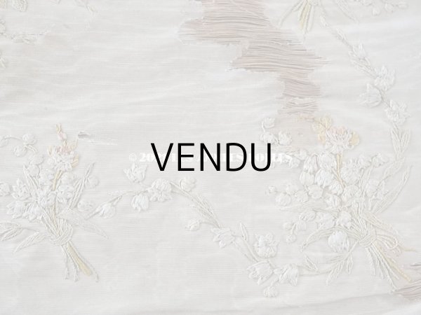 画像9: 【クリスマスセール2021対象外】アンティーク リボン刺繍のパネル 薔薇の花かご　＆　鈴蘭 (9)