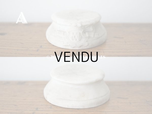 画像3: 【クリスマスセール2021対象外】1900年代 アンティーク とても小さな マリア像の台座 セラミック製  (3)