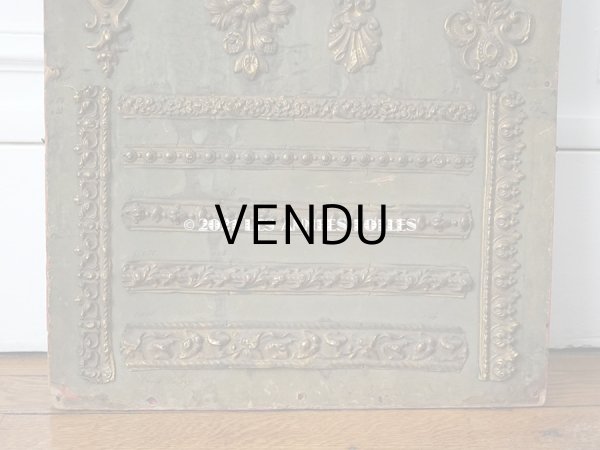 画像3: 1900年代 アンティーク  メタル製　オーナメントの大きなサンプラー　47×62cm (3)