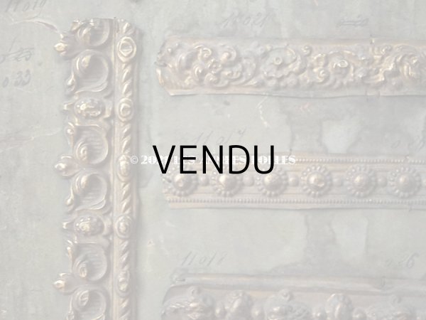 画像8: 1900年代 アンティーク  メタル製　オーナメントの大きなサンプラー　47×62cm (8)