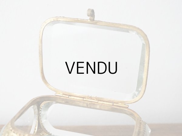 画像10: 19世紀末 アンティーク ジュエリーボックス スモーキーブルーのクッション ロカイユ装飾の脚 (10)