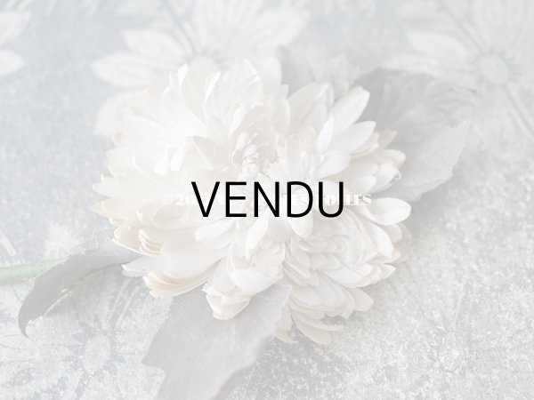 画像12:  アンティーク 布花 西洋菊 クリザンテーム　コサージュ オフホワイト (12)