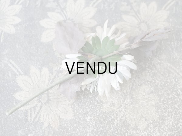 画像8:  アンティーク 布花 西洋菊 クリザンテーム　コサージュ パウダーブルー (8)