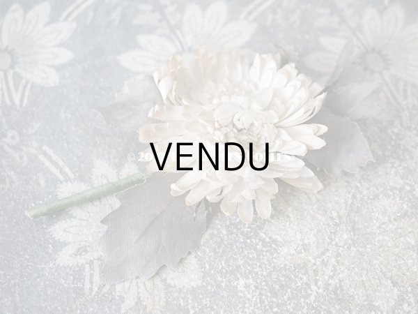 画像15:  アンティーク 布花 西洋菊 クリザンテーム　コサージュ オフホワイト (15)