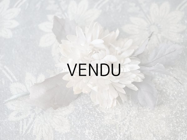 画像7:  アンティーク 布花 西洋菊 クリザンテーム　コサージュ オフホワイト (7)