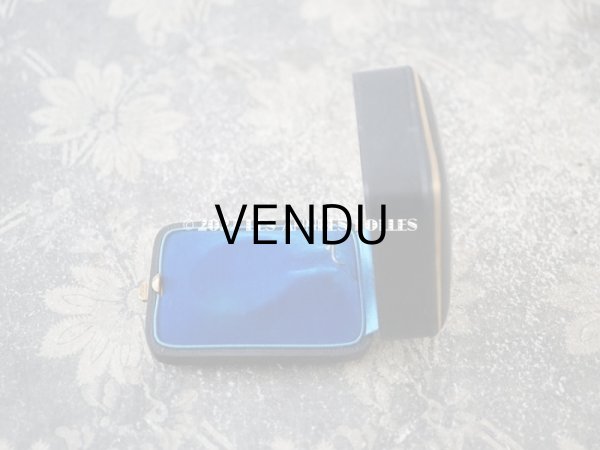 画像7: 19世紀末　アンティーク 本革製 ペンダントトップ用 ジュエリーボックス　金彩入り 黒  (7)