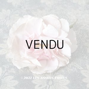 画像: 1900年代 アンティーク　薔薇の大きな布花 パウダーピンク