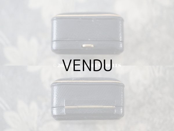 画像6: 19世紀末　アンティーク 本革製 ペンダントトップ用 ジュエリーボックス　金彩入り 黒  (6)