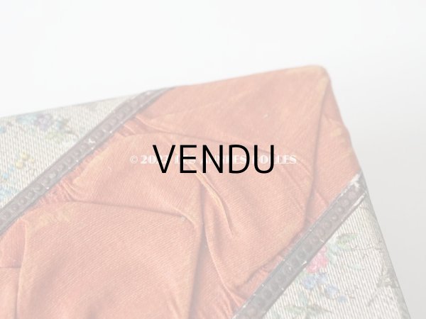 画像9: 19世紀末 アンティーク レースペーパー＆リボン付き　パフュームボックス 薔薇＆勿忘草　 (9)