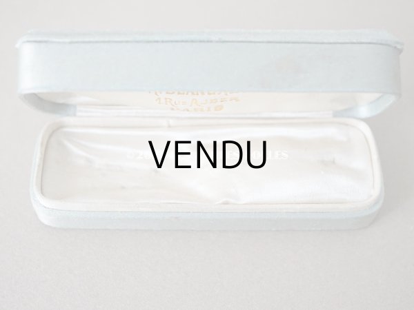 画像8: 1900年代 アンティーク  シルクサテンのジュエリーボックス  パウダーブルー (8)