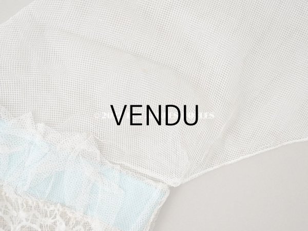 画像14: 1900年代 アンティーク ドレスの胸飾り＆付け袖　3点セット 淡いブルーのシルクリボン＆手編みのレース (14)