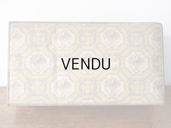 画像3: アンティーク ローズパニエ柄 大きなカルトナージュボックス 48.5×26×12.5cm (3)