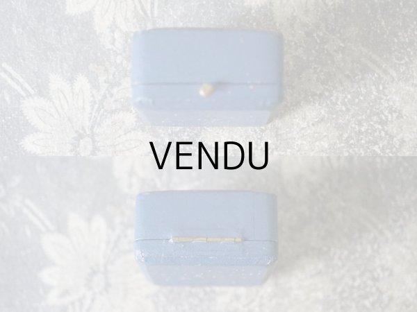 画像3: 1900年代 アンティーク 金彩入り ジュエリーボックス ブローチ用 スモーキーブルー  (3)