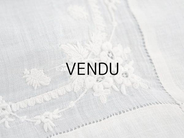画像12: 19世紀 アンティーク  結婚式のハンカチ 王冠紋章＆モノグラム刺繍入り　手編みのヴァランシエンヌレース (12)