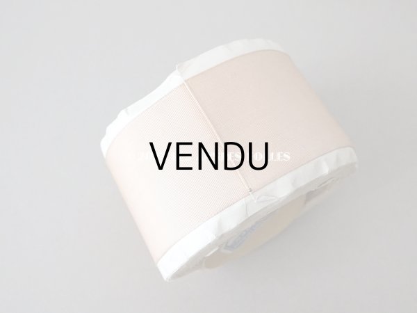 画像4: 未使用 1900年代 アンティーク 幅広 グログランリボン 淡いピンクオレンジ 10m 幅5.4cm COMPTOIR DE RUBANS COLORIS 406 - AUX GALERIES LAFAYETTE - (4)