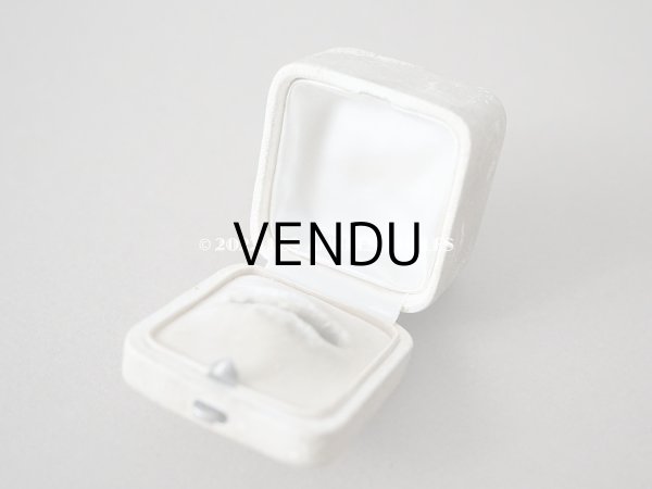 画像9: アンティーク 本革製 リングボックス 　ダブルモノグラムのメタルモチーフ付き　　ジュエリーボックス  (9)