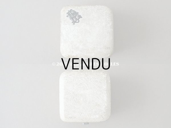 画像4: アンティーク 本革製 リングボックス 　ダブルモノグラムのメタルモチーフ付き　　ジュエリーボックス  (4)