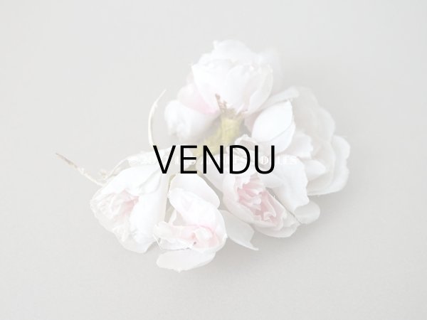 画像3:  アンティーク 薔薇の布花 クォーターロゼット咲き コサージュ (3)