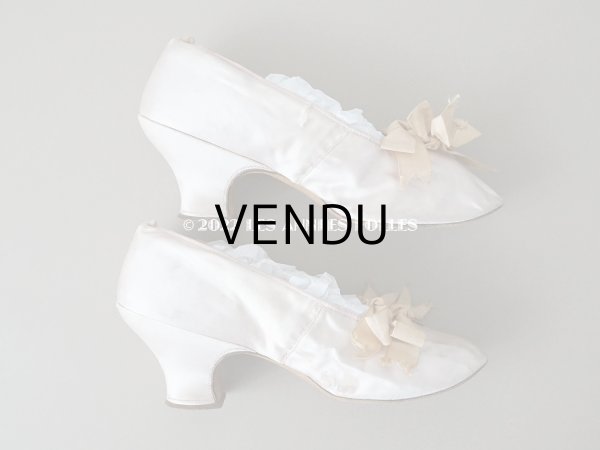 画像7: 1860~1870年代 ナポレオン3世時代 アンティーク 小さなシューズ パウダーピンクのシルクサテン (7)