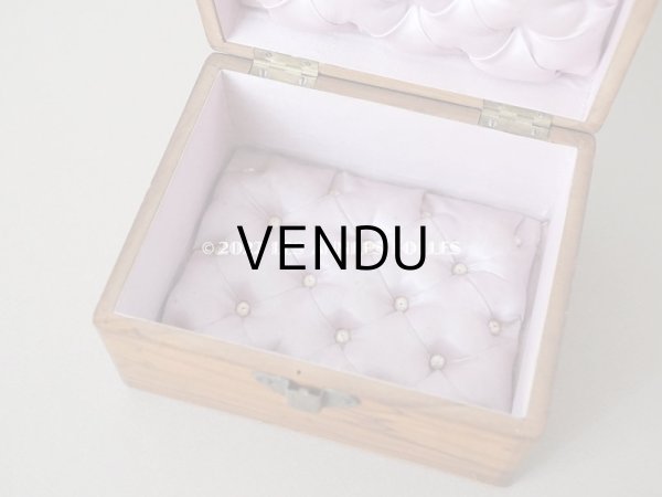 画像11: アンティーク モシュリンヌ　菫のジュエリーボックス シルク製クッション (11)