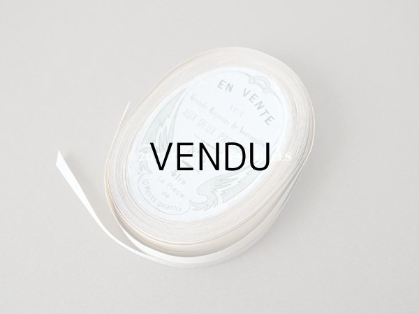 画像6: アンティーク 極細 シルク製リボン サテンの縁取り 淡いブルーグリーン 6.3m 幅5.5mm RUBAN POUR LINGERIE SEMIRAMIS (6)