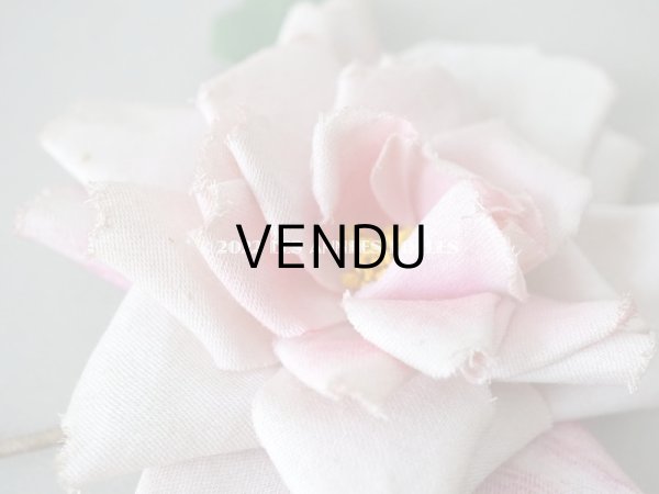 画像2: 1900年代 アンティーク　薔薇の大きな布花 淡いピンク　 (2)