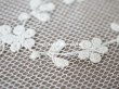 画像4: 1900年代 アンティーク 花の刺繍入り　チュールレース  約7.5cm幅  (4)