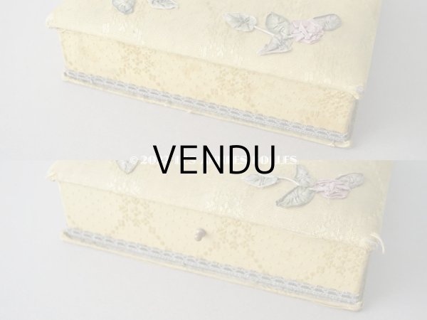 画像14: 1920年代  アンティーク リボン刺繍入り お菓子箱   (14)
