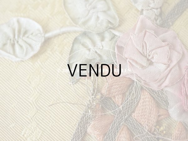 画像9: 1920年代  アンティーク リボン刺繍入り お菓子箱   (9)