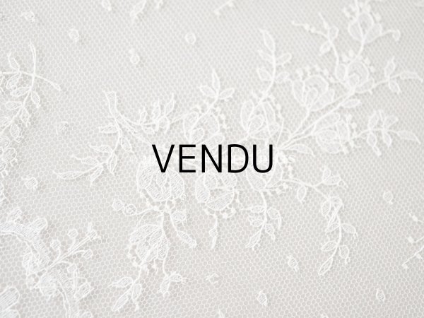 画像5: 1900年代 アンティーク 幅広 花柄　シャンティイレース  18.4cm幅  1.2m (5)