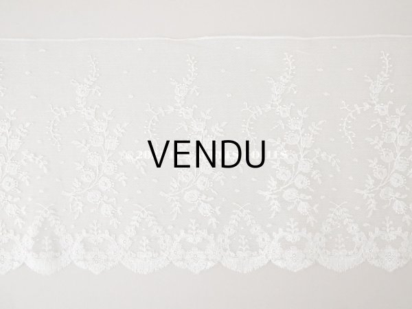 画像3: 1900年代 アンティーク 幅広 花柄　シャンティイレース  18.4cm幅  1.2m (3)