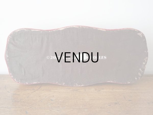 画像4: アンティーク ベルベットの大きな台座 ワインレッド　オリジナルラベル付 (4)