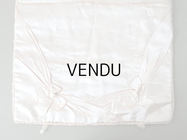 画像17: 1900年代　新品同様 アンティーク シルク製 ランジェリーケース ロココトリム＆ホワイトワーク＆レース パウダーピンク ランジェリー用ポシェット  (17)