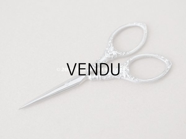 画像5: 1900年代 アンティーク シルバー製 鳥＆薔薇 裁縫道具セット 目打ち&ニードルケース&ハサミ (5)