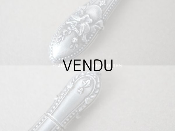 画像11: 1900年代 アンティーク シルバー製 鳥＆薔薇 裁縫道具セット 目打ち&ニードルケース&ハサミ (11)