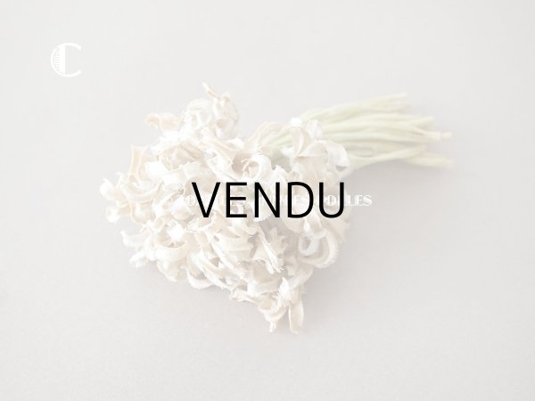 画像8: アンティーク オフホワイトの布花　小さなブーケ (8)