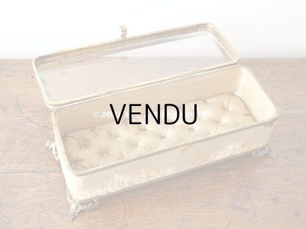 画像13: 19世紀 アンティーク 大きなジュエリーボックス ゴールドのシルク製クッション (13)