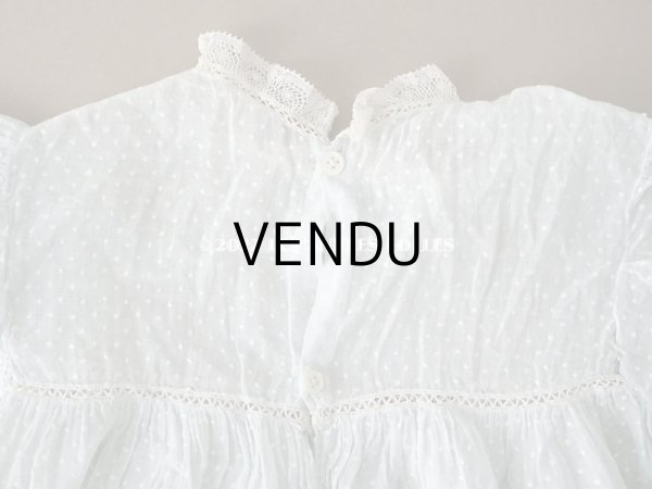 画像9: アンティーク ドット刺繍入り パウダーブルーのファブリック ベビードレス  (9)