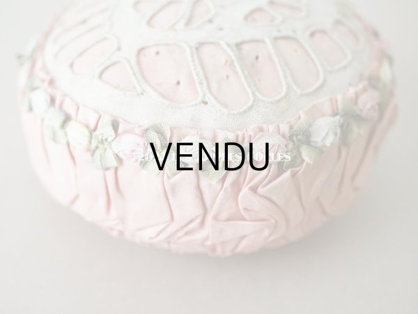 画像7: アンティーク シルク製　5色の薔薇のロココトリム付き ピンクッション  (7)