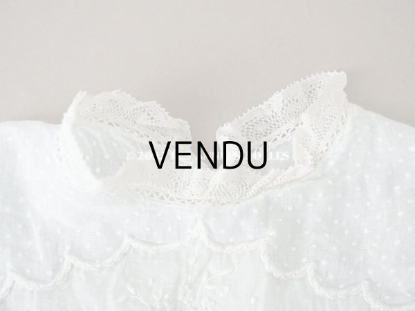 画像5: アンティーク ドット刺繍入り パウダーブルーのファブリック ベビードレス  (5)