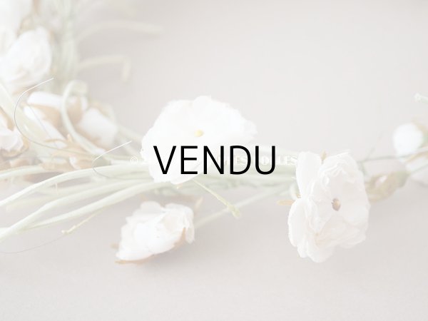 画像11: アンティーク 薔薇の大きな花冠 オフホワイト 布花のティアラ (11)