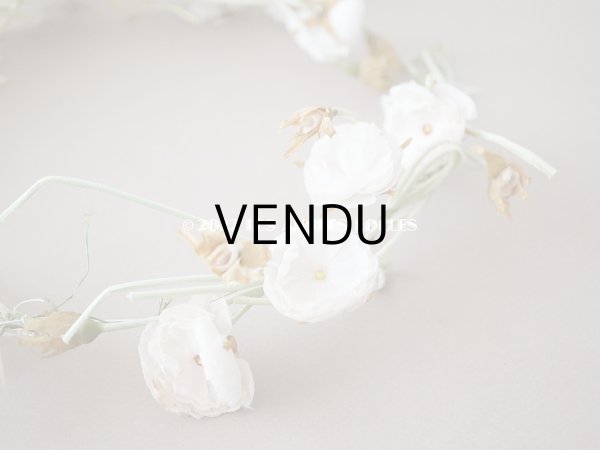 画像12: アンティーク 薔薇の大きな花冠 オフホワイト 布花のティアラ (12)