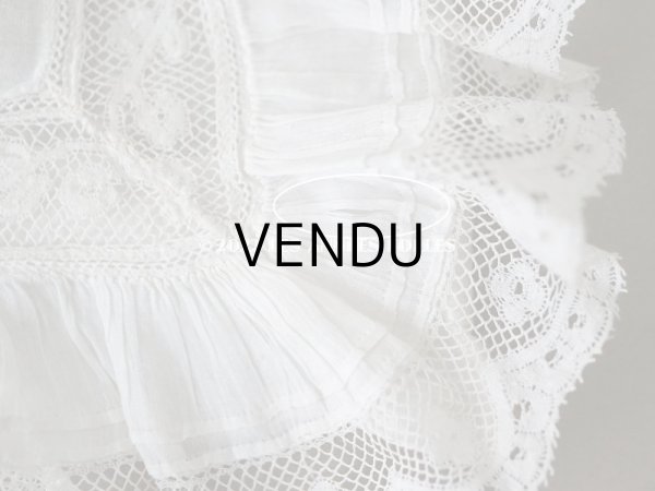 画像8: 19世紀末 アンティーク  王冠紋章＆イニシャル刺繍入り　小さなピローケース 手編みのヴァランシエンヌレース (8)