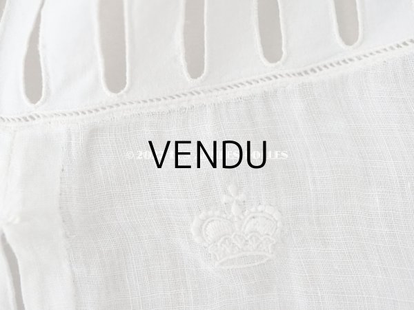 画像5: 1900年代 アンティーク ペチコート 王冠紋章の刺繍入り ピンクのリボン＆手編みのヴァランシエンヌレース  (5)